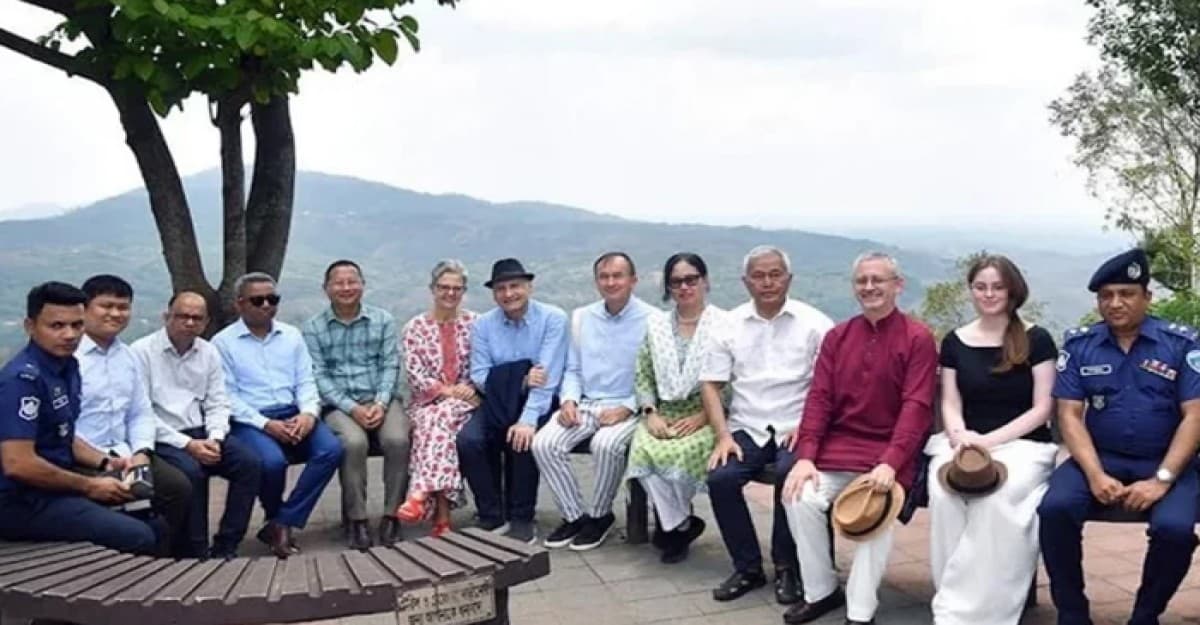 পার্বত্য উপদেষ্টার সঙ্গে ৪ বিদেশি প্রতিনিধির সাক্ষাৎ