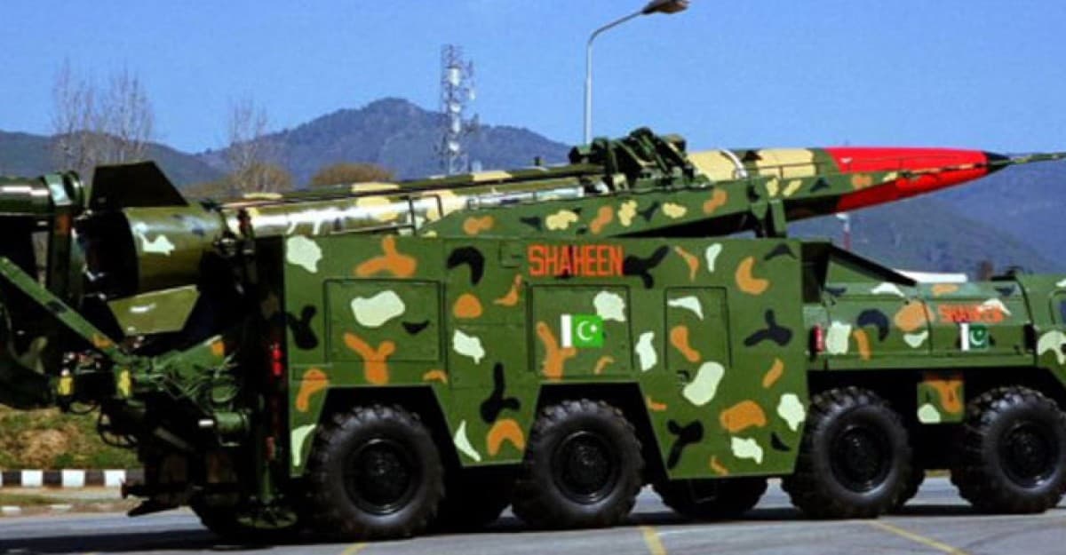 ক্ষেপণাস্ত্র পরীক্ষার তোড়জোড় পাকিস্তানের, মিসাইল ধ্বংসের পরীক্ষা ভারতের