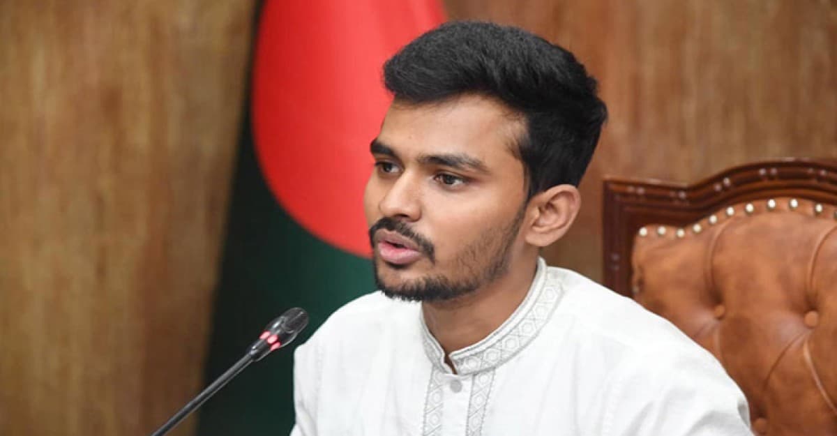 নতুন রাজনৈতিক দলে যোগ দেওয়ার প্রশ্নে যা বললেন উপদেষ্টা আসিফ