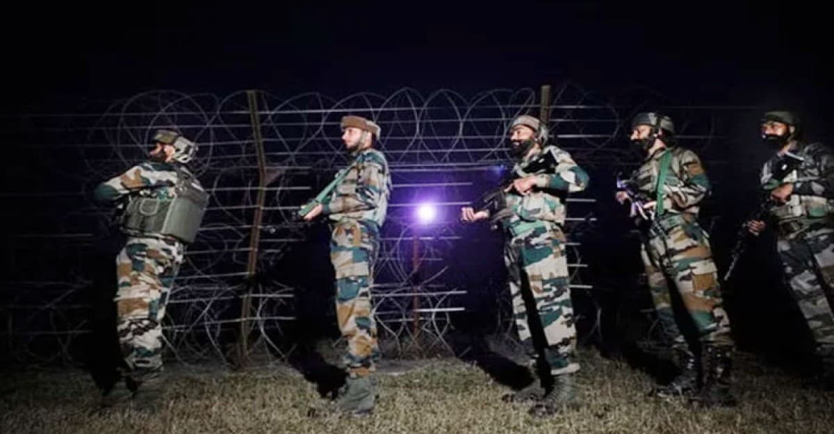 কাশ্মির সীমান্তে আবারও ভারত-পাকিস্তানের গোলাগুলি