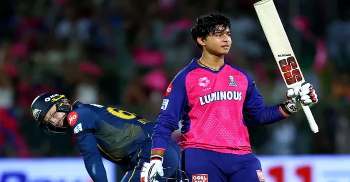 জমি বিক্রি করে ছেলেকে ক্রিকেটার বানিয়েছে বৈভবের বাবা