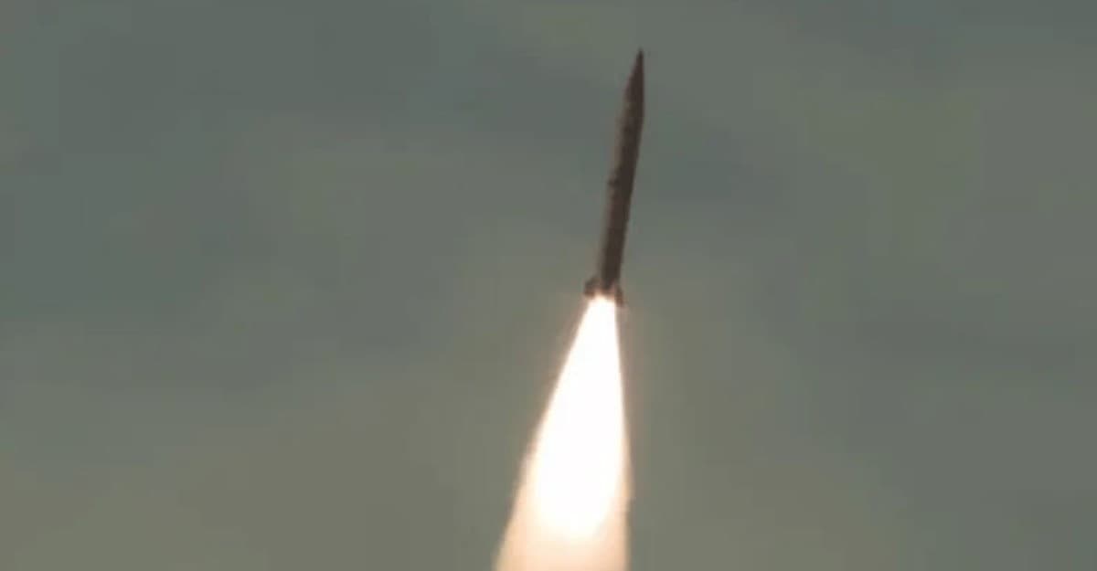 ভারতের সঙ্গে উত্তেজনার মাঝেই ক্ষেপণাস্ত্র পরীক্ষা পাকিস্তানের