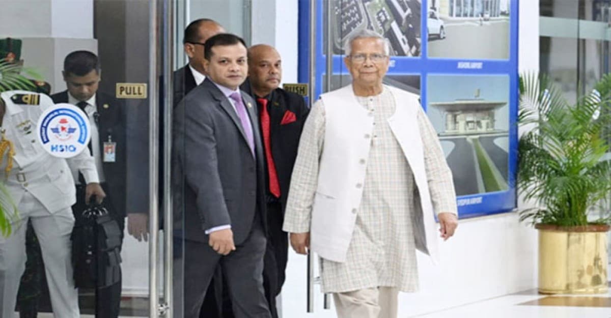 জাপান থেকে দেশের পথে প্রধান উপদেষ্টা