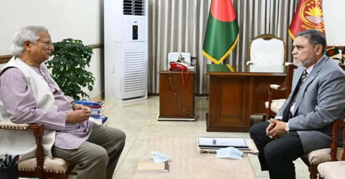 প্রধান উপদেষ্টা ড. ইউনূসের সঙ্গে সিইসির সাক্ষাৎ