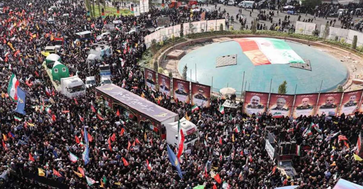 ইরানে জেনারেলদের জানাজায় জনসমুদ্রে রূপ নিলো তেহরান