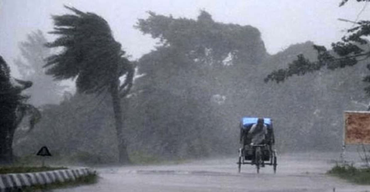 সন্ধ্যার মধ্যে ৭ অঞ্চলে হতে পারে ঝড়, নদীবন্দরে ১ নম্বর সতর্কতা