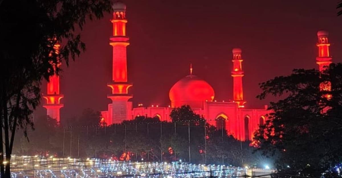 পবিত্র আশুরা আজ