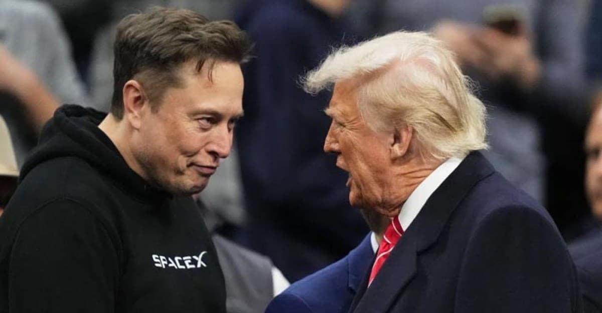 ডোনাল্ড ট্রাম্পকে টেক্কা দিতে নতুন রাজনৈতিক দল আনছেন ইলন মাস্ক