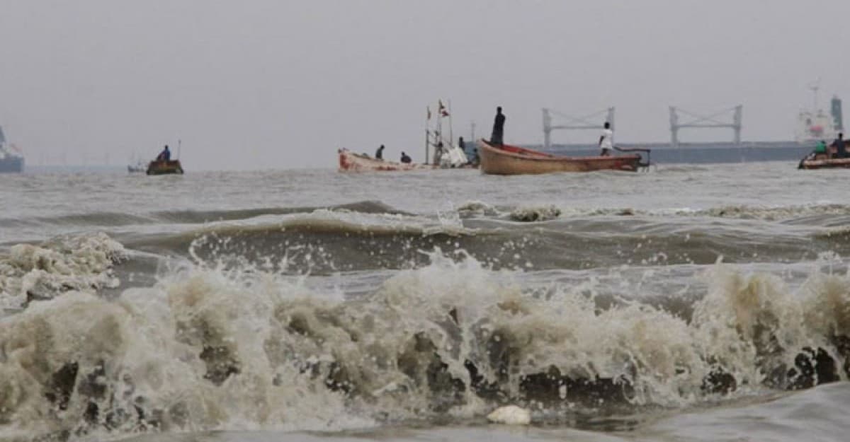 ১২ ঘণ্টার মধ্যে লঘুচাপের সম্ভাবনা, সারাদেশে বৃষ্টির পূর্বাভাস
