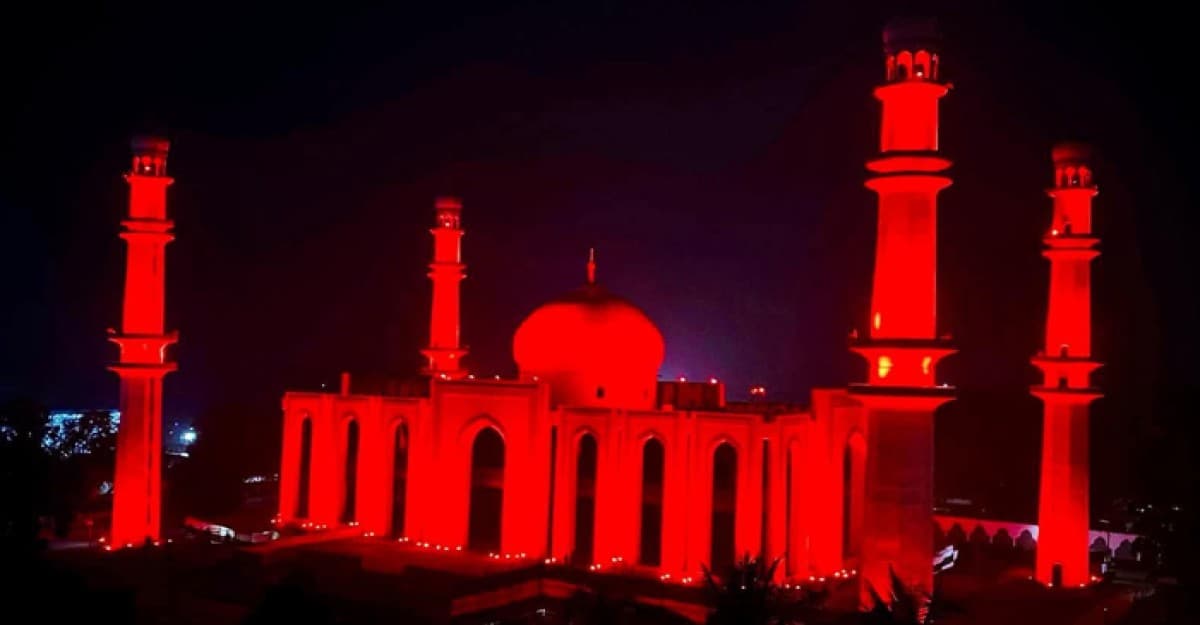 পবিত্র ৭-ই সফর উপলক্ষে বিশ্ব জাকের মঞ্জিল অভিমুখে কাফেলা