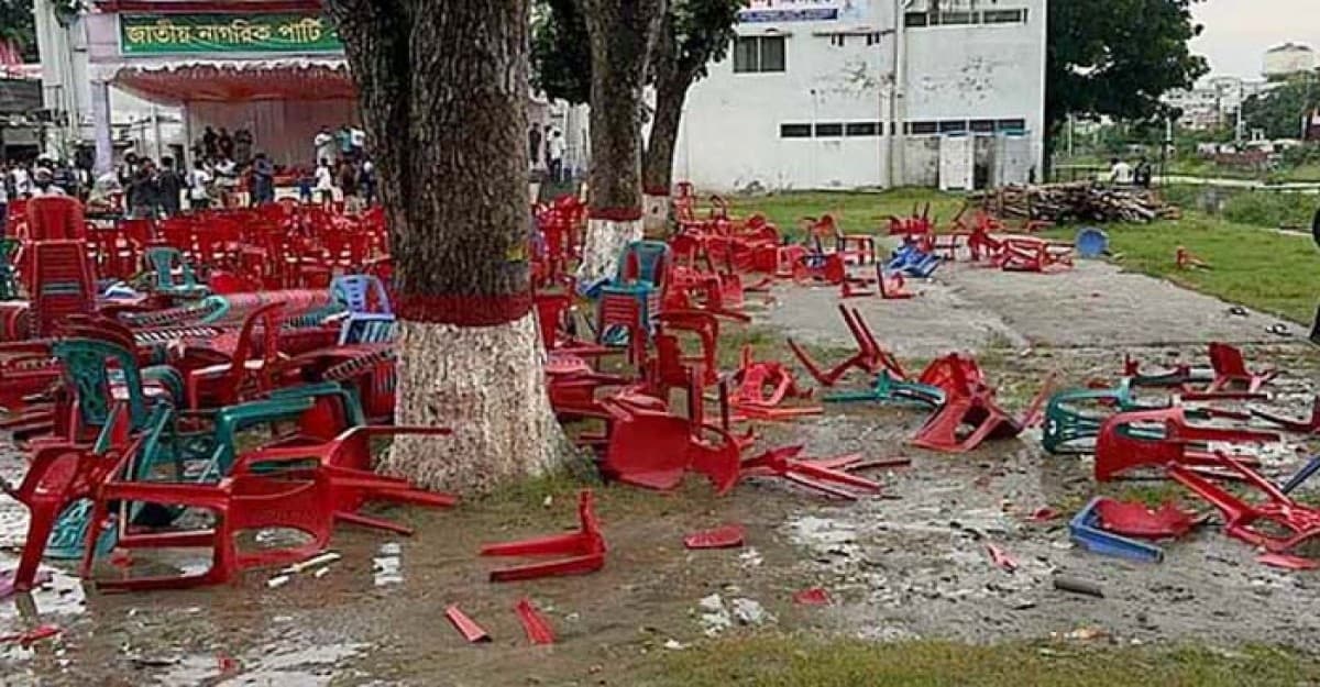 গোপালগঞ্জের হামলা ‘বর্বরতা’, জড়িতদের ছাড় নয়: সরকার