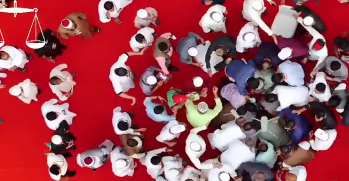 বক্তব্য দিতে দিতে মঞ্চেই পড়ে গেলেন জামায়াত আমির