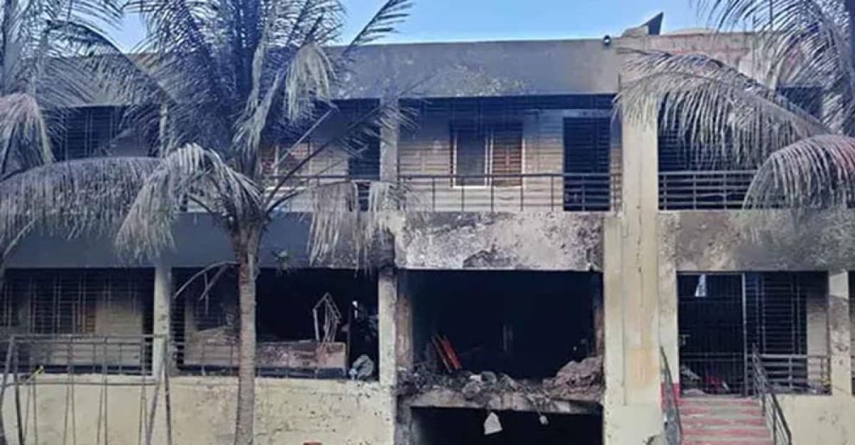 আমি ৫ মিনিট আগে গেলেই আর মেয়ে পুড়ত না: মা শারিমন