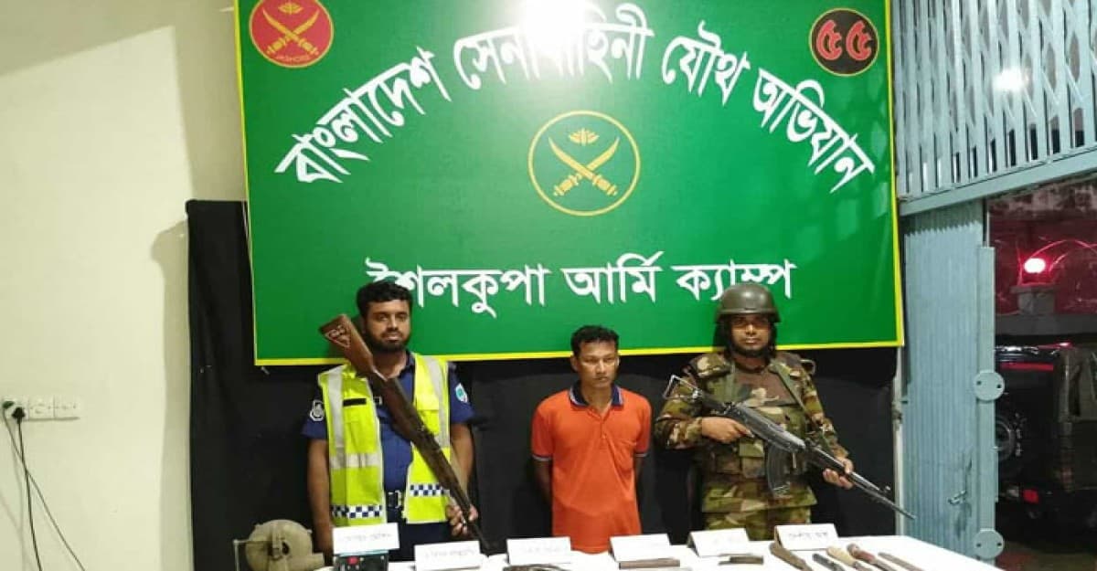 শৈলকূপায় যৌথ বাহিনীর অভিযানে অস্ত্র তৈরির সরঞ্জাম উদ্ধার, আটক ১