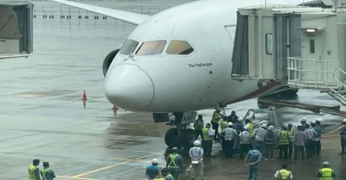 প্রথমবারের মতো শাহজালালের তৃতীয় টার্মিনালে বিমান অবতরণ