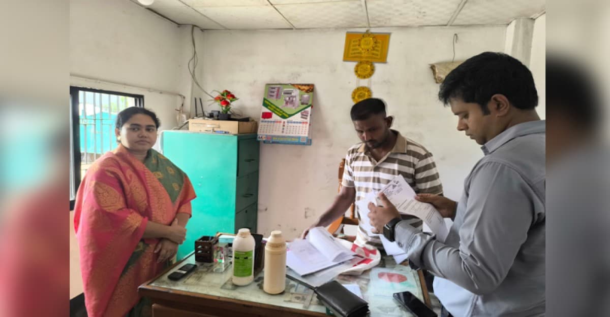 শরীয়তপুরে পাঁচ বেকারিকে ১ লাখ ২০ হাজার টাকা জরিমানা