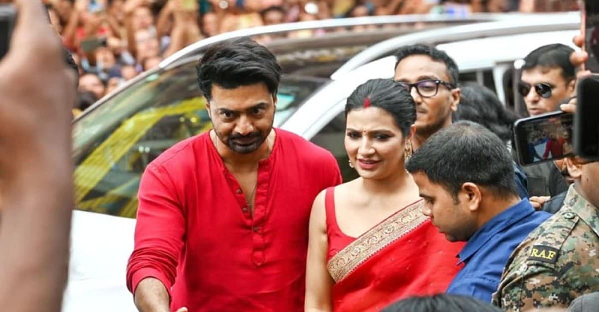 দেব-শুভশ্রীর ‘ধূমকেতু দুই দিনেই আয়ের সব রেকর্ড ভেঙে দিল’