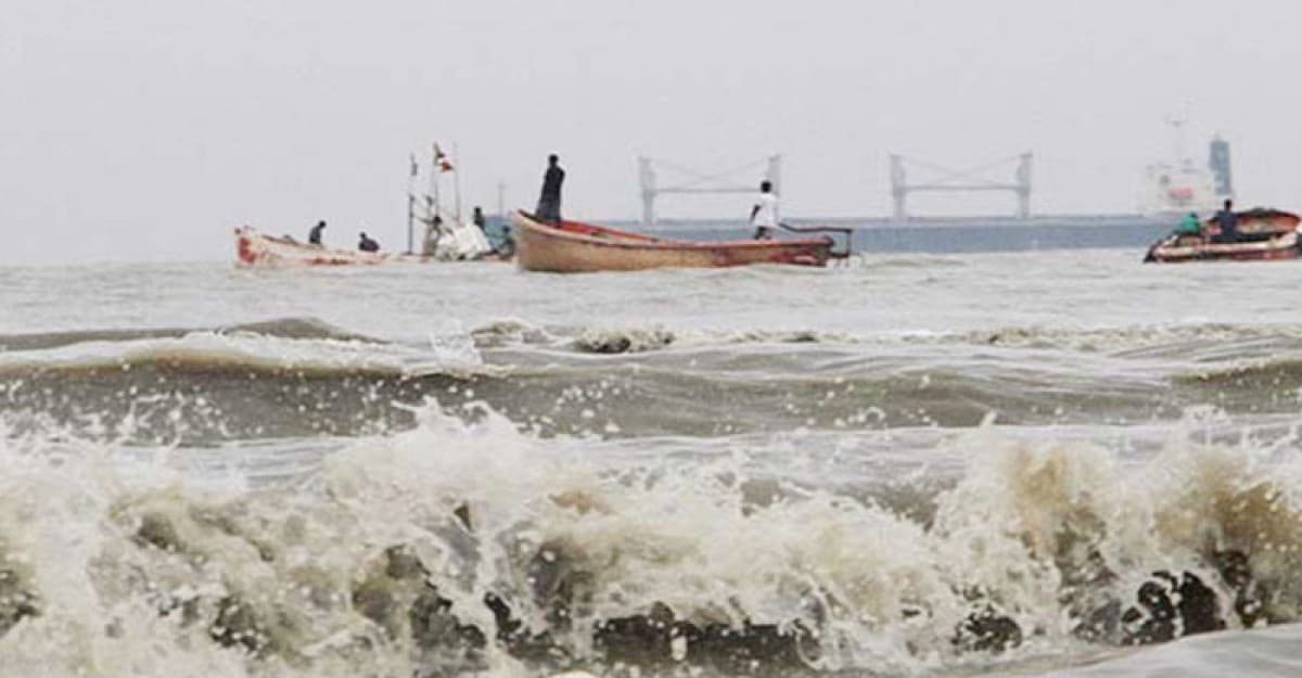 ১২ ঘণ্টার মধ্যে লঘুচাপ সৃষ্টির আভাস, বৃষ্টি নিয়ে নতুন বার্তা