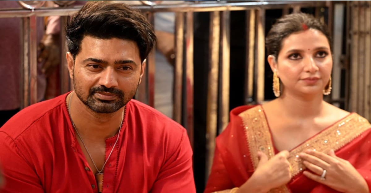 যে কারণে ভেঙে যায় দেব-শুভশ্রীর সম্পর্ক