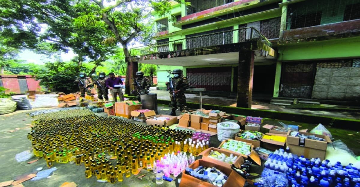 মুন্সীগঞ্জে কসমেটিকস কারখানায় সেনাবহিনীর অভিযান