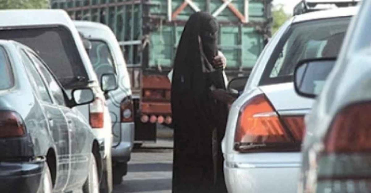 কুয়েতে ভিক্ষাবৃত্তির অভিযোগে বাংলাদেশিসহ ১৪ নারী গ্রেফতার