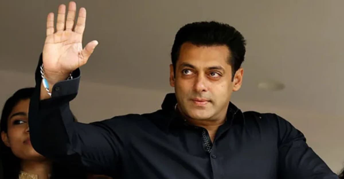 নায়িকাদের ছোট পোশাক নিষিদ্ধ, সালমান খানের সেটে রয়েছে কড়া নিয়ম!