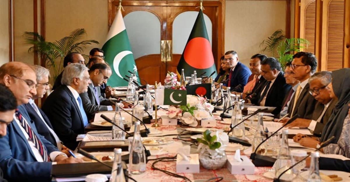 একাত্তরের গণহত্যার জন্য পাকিস্তানকে আনুষ্ঠানিক ক্ষমা চাওয়ার আহ্বান