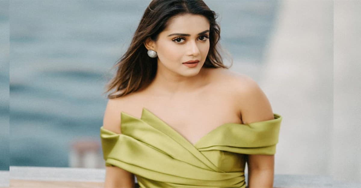 ভক্তদের বড় সুখবর দিলেন তানজিন তিশা