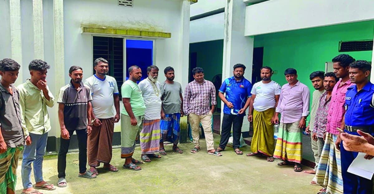 ধামরাইয়ে ২৪ ঘণ্টায় বিশেষ অভিযানে গ্রেপ্তার ১৬