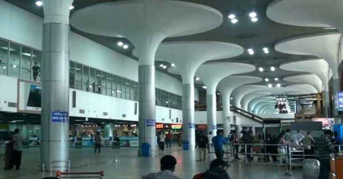 যুক্তরাষ্ট্র থেকে আরও ৩০ বাংলাদেশি ফেরত এলো