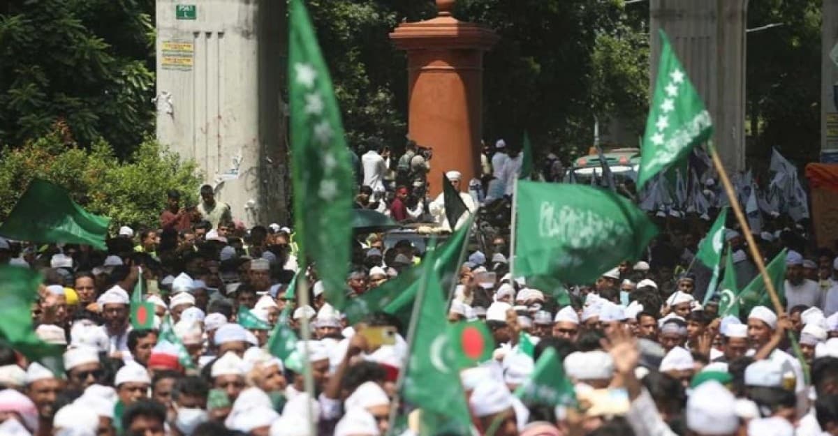 ঢাকায় ঈদে মিলাদুন্নবীতে বর্ণাঢ্য জশনে জুলুস