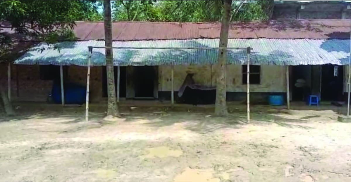 জয়পুরহাটে মাদ্রাসায় নিয়োগে জালিয়াতি: ৯ লাখ ১৪ হাজার ১৫০ টাকা বেতন–ভাতা ফেরতের নির্দেশ