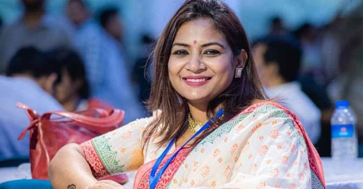 এইটা ডাকসু না, হিজাবসু: নীলা ইসরাফিল