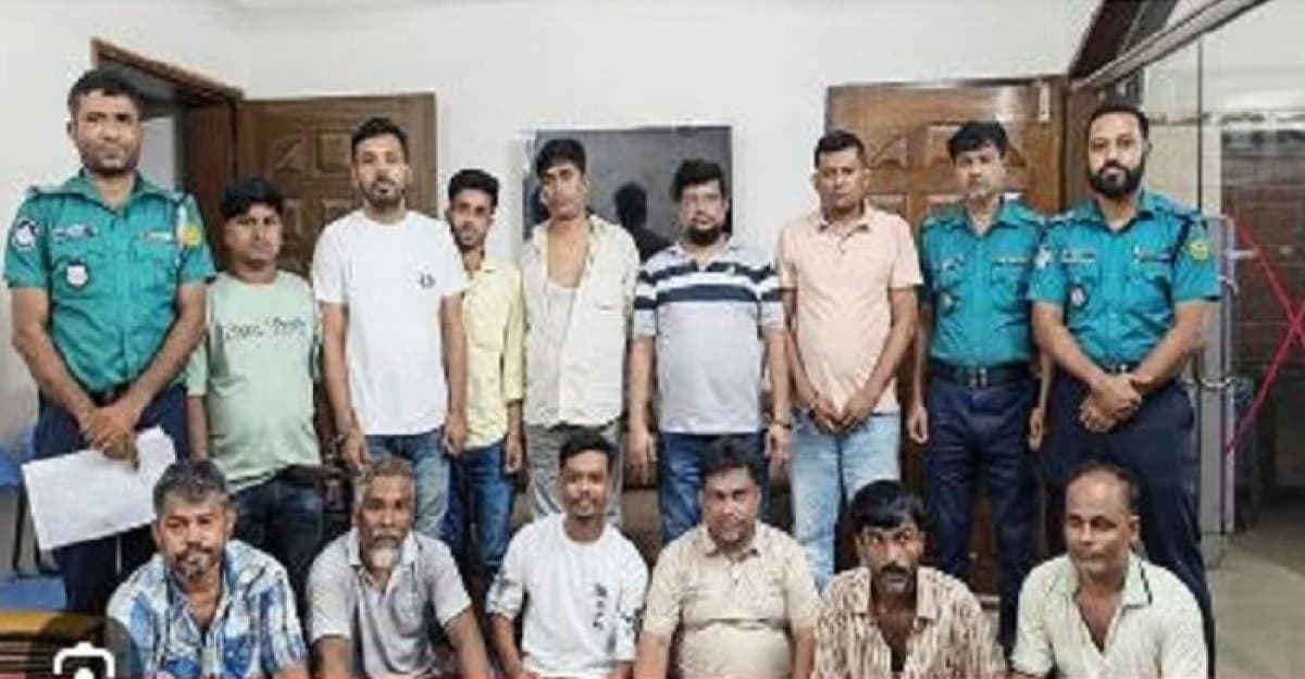 ঝটিকা মিছিলের চেষ্টা, আ.লীগের ১২ নেতাকর্মী গ্রেফতার