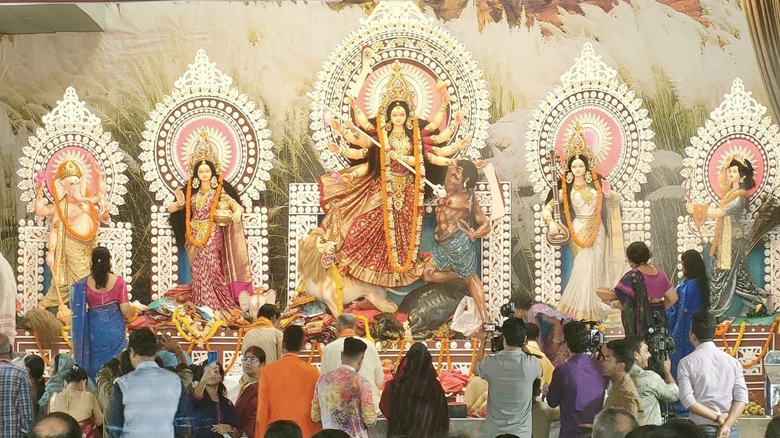 বিজয়া দশমী আজ