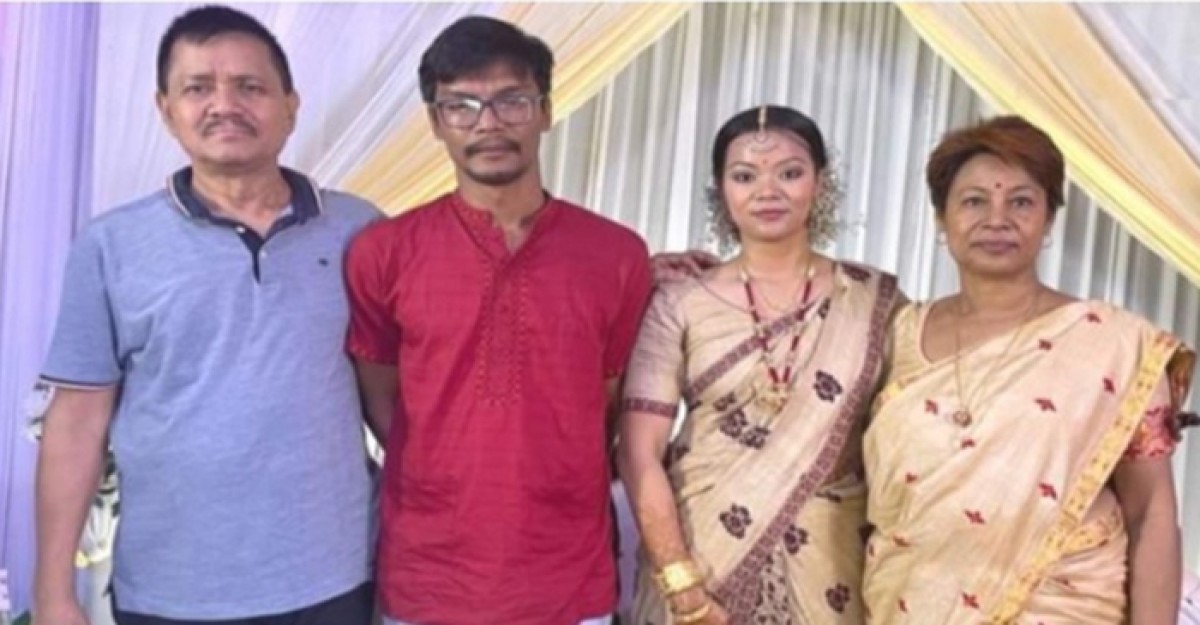 বাংলাদেশী যুবকের সঙ্গে মেয়ের বিয়ে দিলেন ভারতীয় নেতা