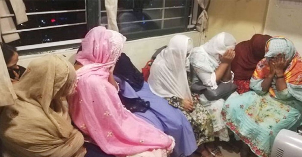 গুলশানের স্পা সেন্টারে অভিযানে আটক ২৫