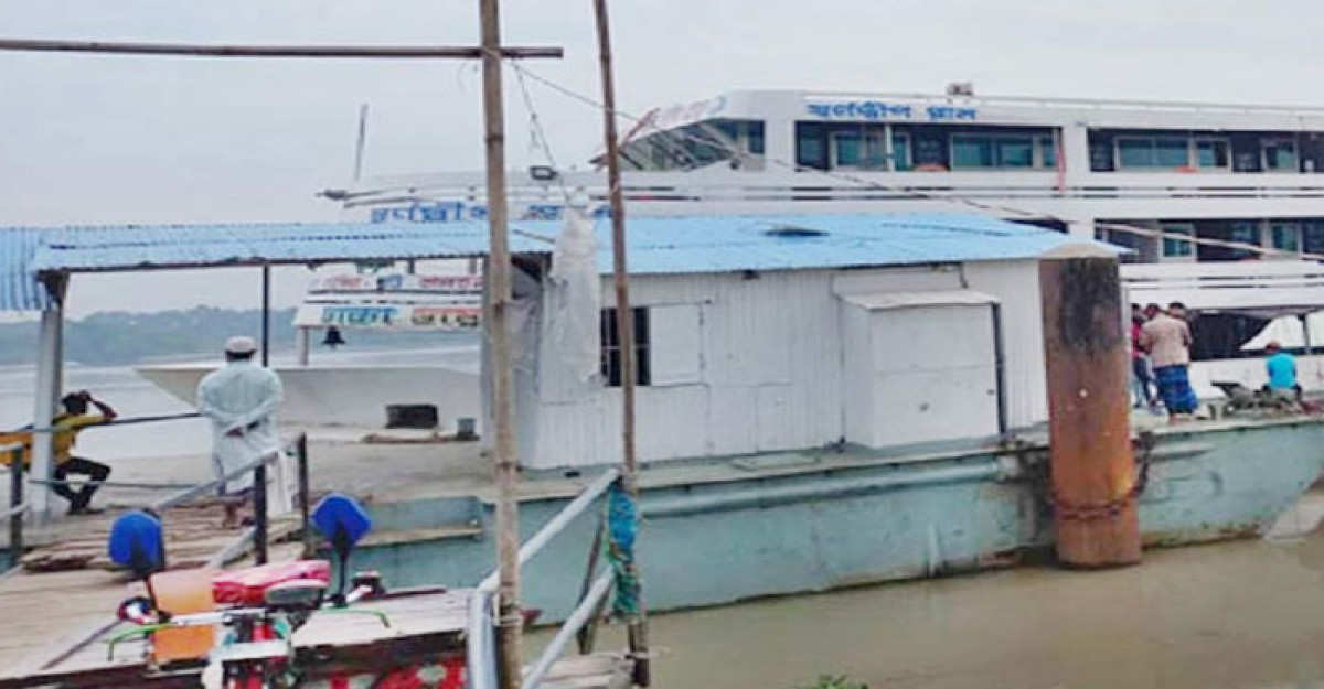 সেতুর সঙ্গে লঞ্চের ধাক্কায় প্রাণ গেলও ৩ জনের