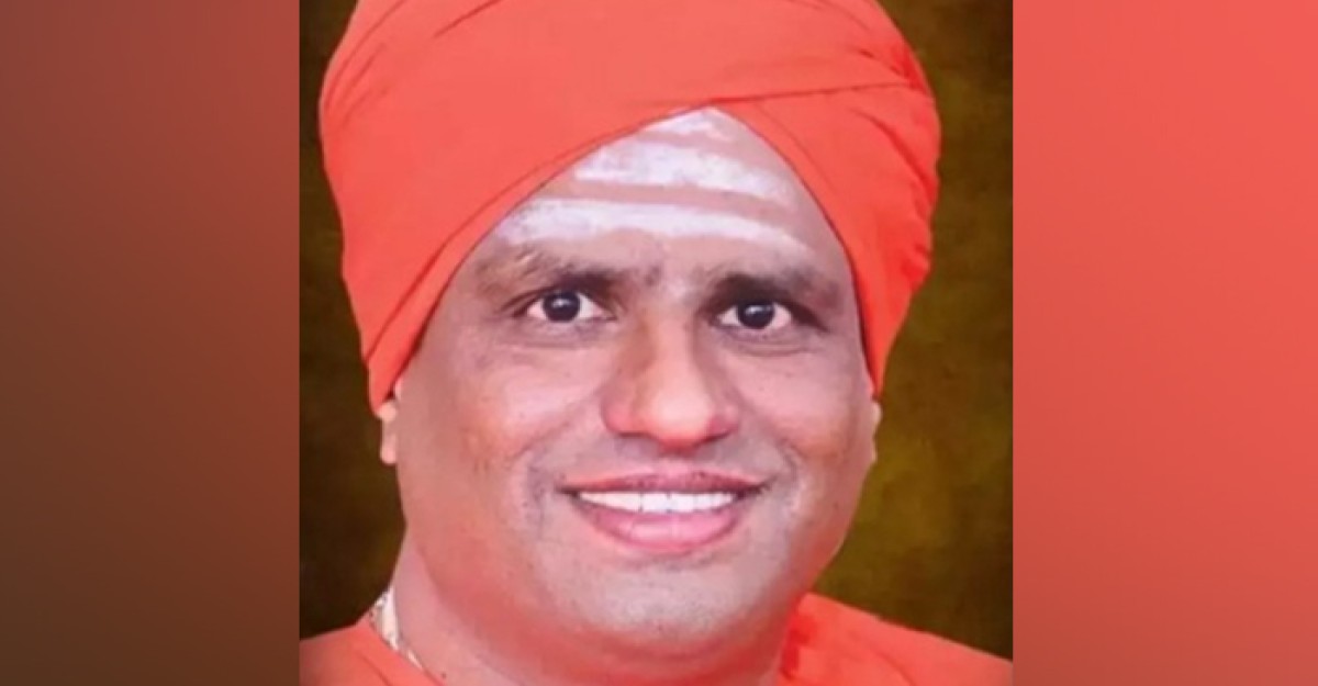কর্ণাটকে মাঠের মধ্যেই আত্মহত্যা ধর্মগুরুর!