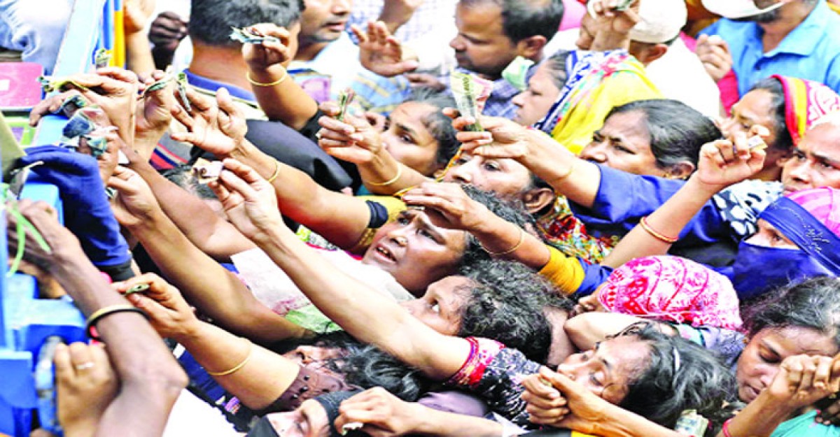 ন্যায্যমূল্যের চিনির জন্য হাহাকার