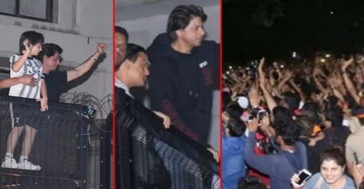 কিং খানের জন্মদিনে রাতেই মান্নাতের সামনে হাজির ভক্তরা
