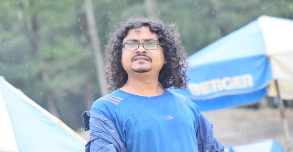 সড়কে প্রাণ হারালেন গীতিকার ও সাংবাদিক বিশাল