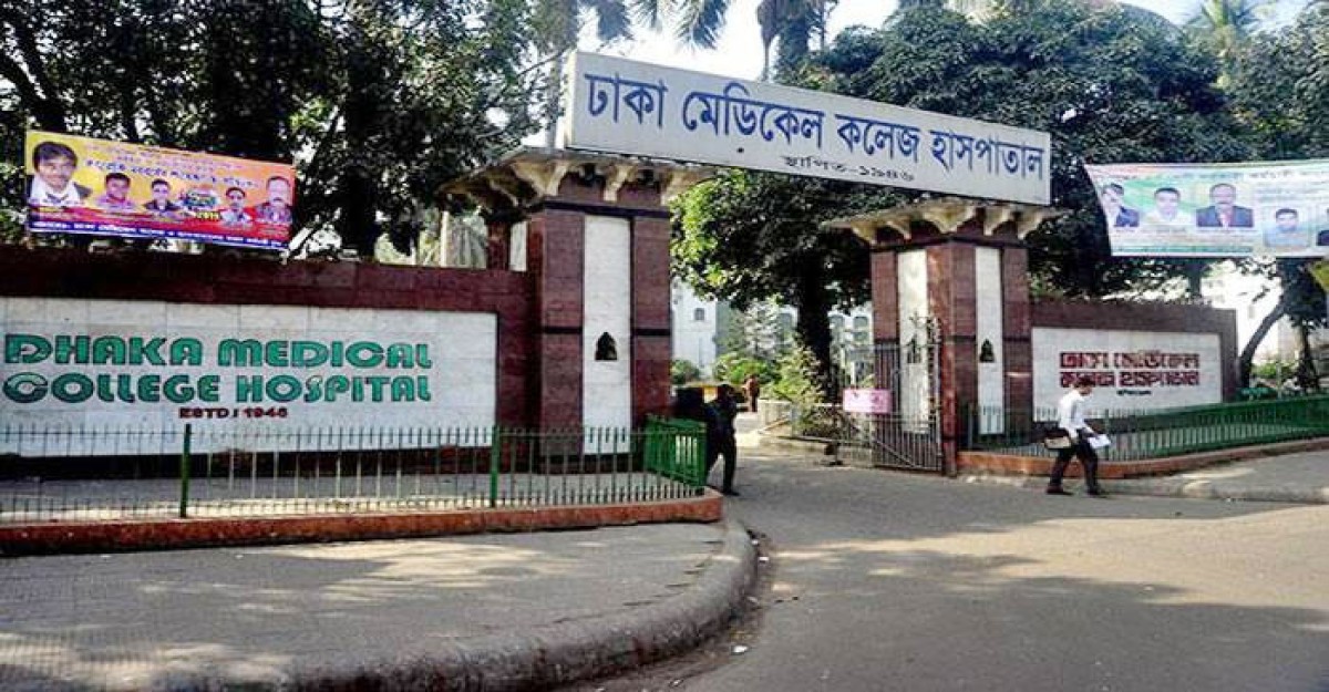 রাজধানীর সড়কে ঝরল প্রাণ
