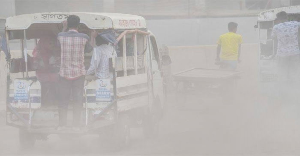ফের দূষিত শহরের তালিকায় শীর্ষ অবস্থানে ঢাকা