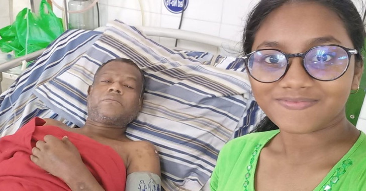 আল্লাহ যেন বাবাকে বেহেশত নসিব করে, আকবরের মেয়ে