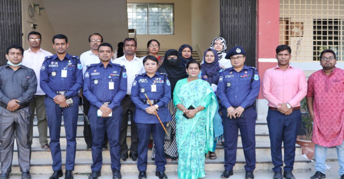 গোপালগঞ্জে শিক্ষক-শিক্ষার্থীদের সঙ্গে পুলিশ সুপারের মতবিনিময়