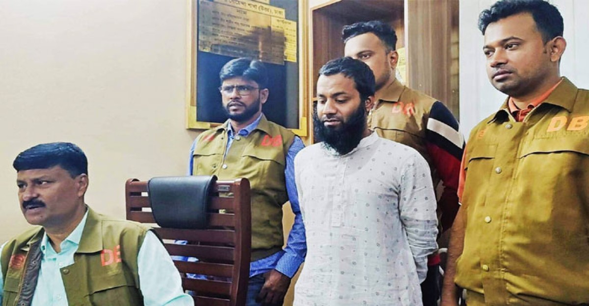 আশুলিয়ায় অস্ত্র ও ইয়াবাসহ গ্রেফতার ১