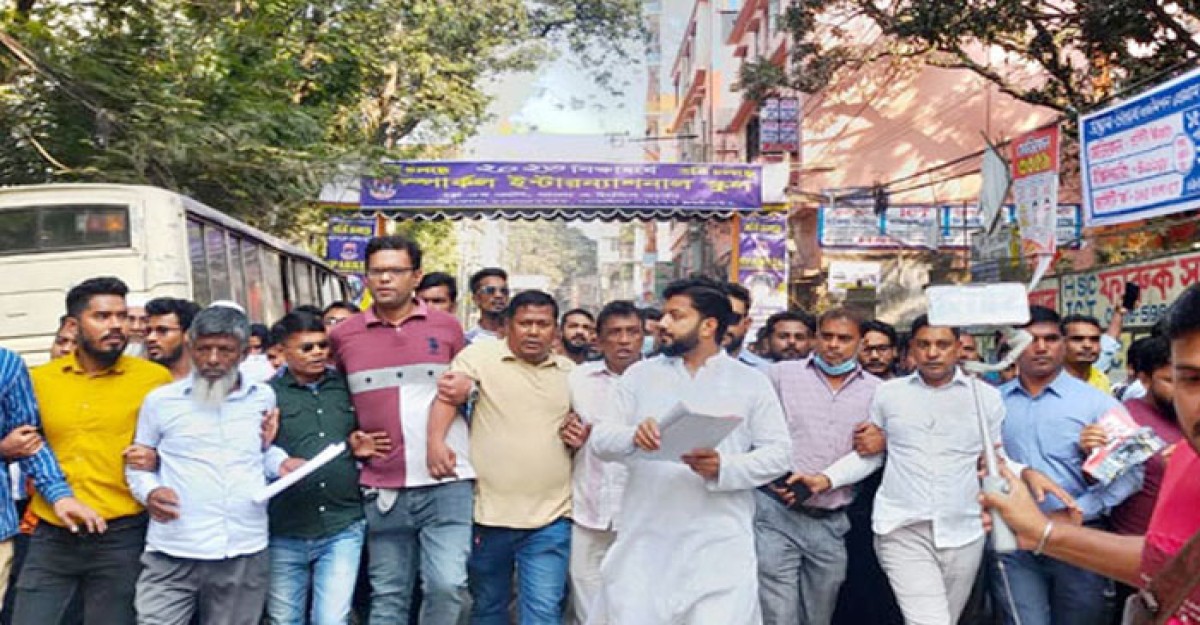 রাজধানীতে ইশরাকের জনসংযোগে নেতাকর্মীদের ঢল
