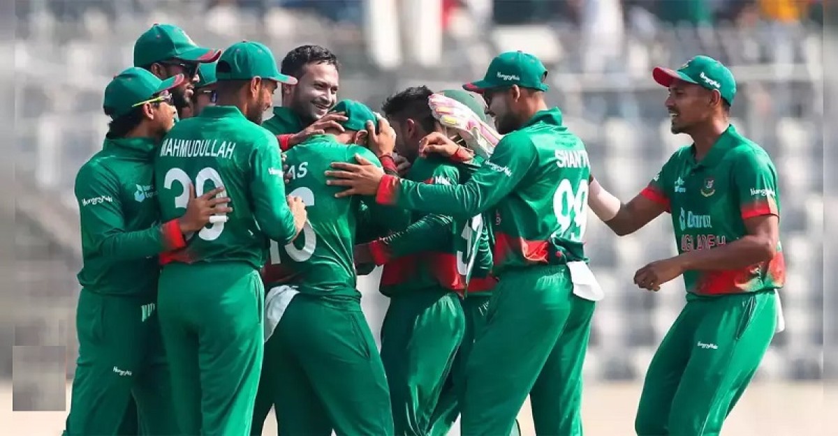 সাকিব ঘূর্ণিতে দিশেহারা ভারত, একাই নিলেন ৫ উইকেট