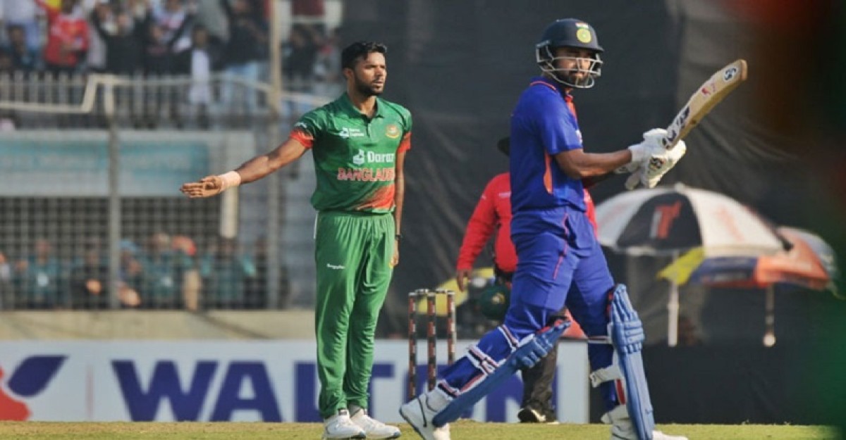 দুইশ'র আগেই অলআউট ভারত